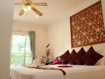 Bangtao Varee Beach - 14