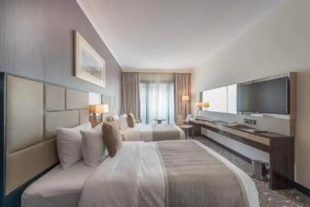 Hawthorn Suites by Wyndham Abu Dhabi City Center - 111