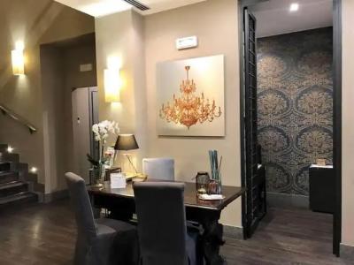 Giuturna Boutique - 34