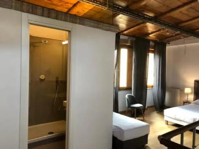 Giuturna Boutique - 4