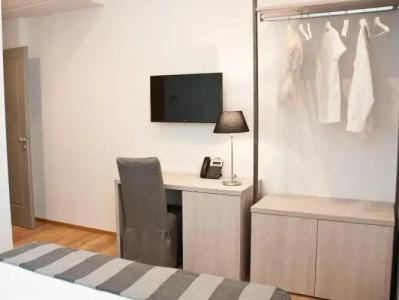 Giuturna Boutique - 28
