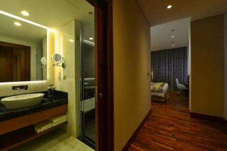 The Avenue - 65
