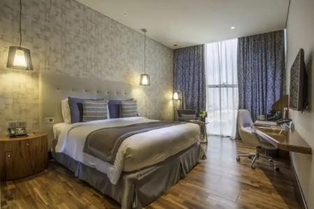 The Avenue - 34