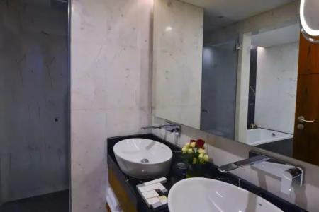 The Avenue - 27