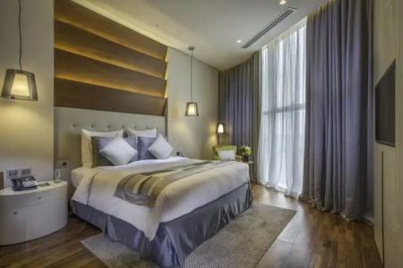 The Avenue - 32