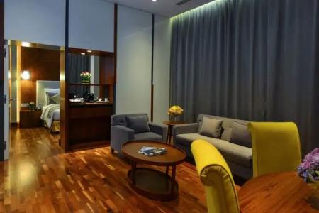 The Avenue - 87