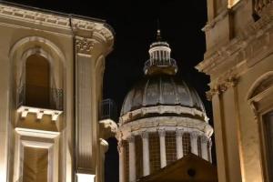 Super Attico B&B, Comiso