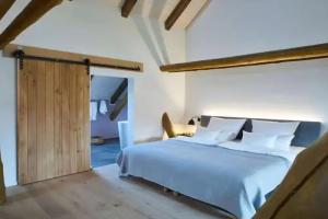 Yard Boarding Hotel, Wolfsburg