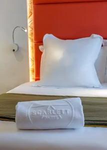 Scarlett - 44