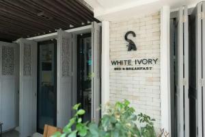 White Ivory Bed And Breakfast Mini-hotel, Bangkok