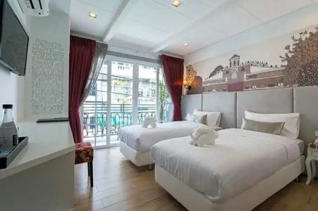 White Ivory Bed And Breakfast - 100