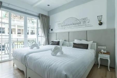White Ivory Bed And Breakfast - 4