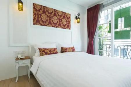White Ivory Bed And Breakfast - 98