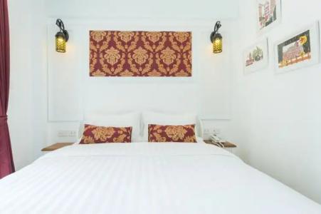 White Ivory Bed And Breakfast - 73