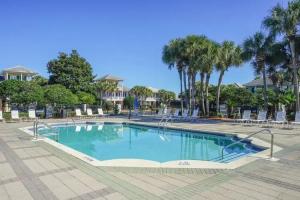Seas The Day at Emerald Shores, Destin