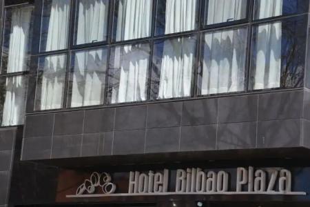 Bilbao Plaza - 23
