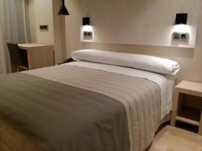 Bilbao Plaza - 8