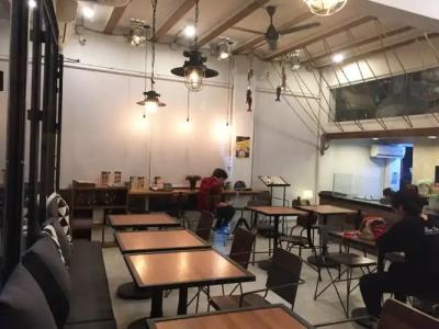 3Howw Hostel @ Sukhumvit 21 - 14