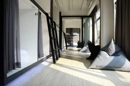 3Howw Hostel @ Sukhumvit 21 - 1
