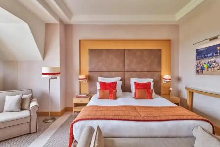 Hôtel Barrière L'Hôtel du Golf - 44