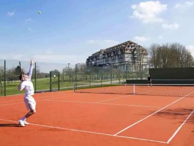 Hôtel Barrière L'Hôtel du Golf - 24