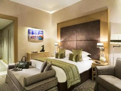 Hôtel Barrière L'Hôtel du Golf - 90