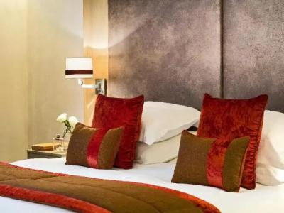 Hôtel Barrière L'Hôtel du Golf - 89