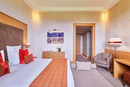 Hôtel Barrière L'Hôtel du Golf - 40