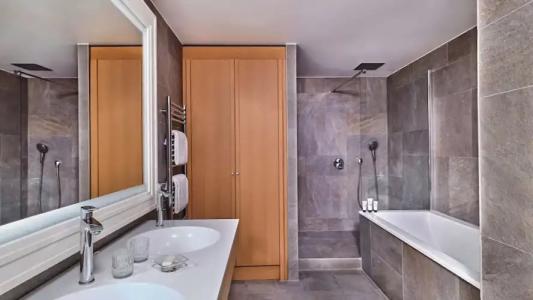 Hôtel Barrière L'Hôtel du Golf - 132