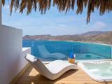 Outdoor Jetted Tub Double Junior Suite with balcony and Sea View