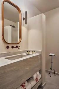 Mykonos Theoxenia Boutique - 112