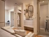 Superior room with partial sea view