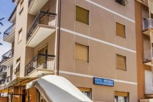 B&B Hotel Costa Azzurra, Spotorno