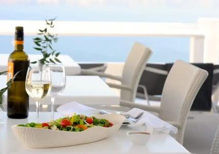 Aqua Luxury Suites Santorini - 29