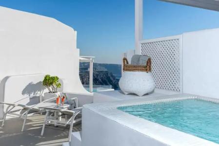 Aqua Luxury Suites Santorini - 18