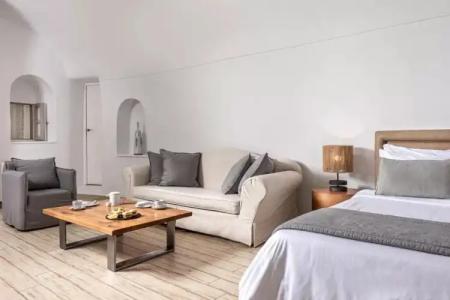 Aqua Luxury Suites Santorini - 87