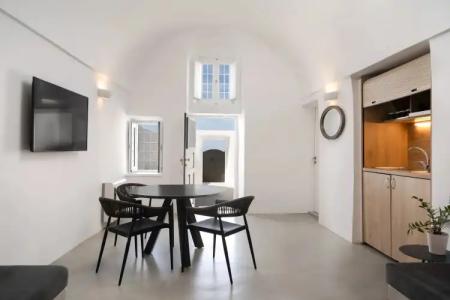 Aqua Luxury Suites Santorini - 252