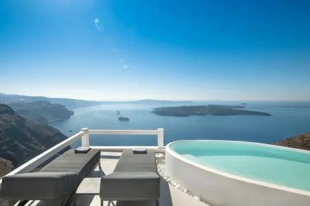 Aqua Luxury Suites Santorini - 16
