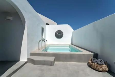 Aqua Luxury Suites Santorini - 308