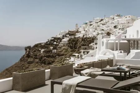 Aqua Luxury Suites Santorini - 25