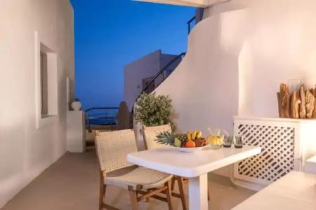 Aqua Luxury Suites Santorini - 93