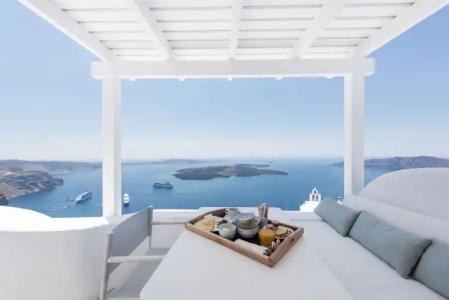 Aqua Luxury Suites Santorini - 79