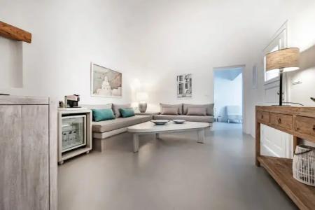 Aqua Luxury Suites Santorini - 315