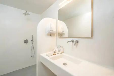 Aqua Luxury Suites Santorini - 254