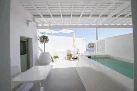 Aqua Luxury Suites Santorini - 130