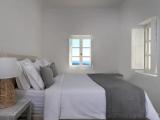 Loft Quadruple Suite with Panoramic Caldera and Volcano Sea View