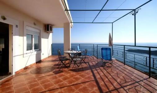 Lighthouse Apartments - 64