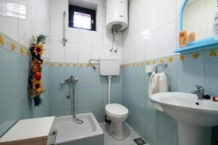 Lighthouse Apartments - 16