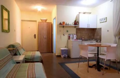 Lighthouse Apartments - 28