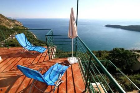 Lighthouse Apartments - 40